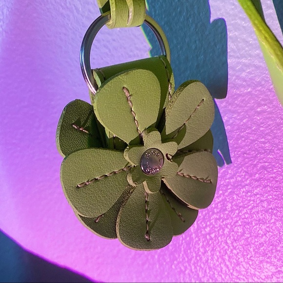 Retro Multi-Colored Purse💚💛💗 - Picture 3 of 4